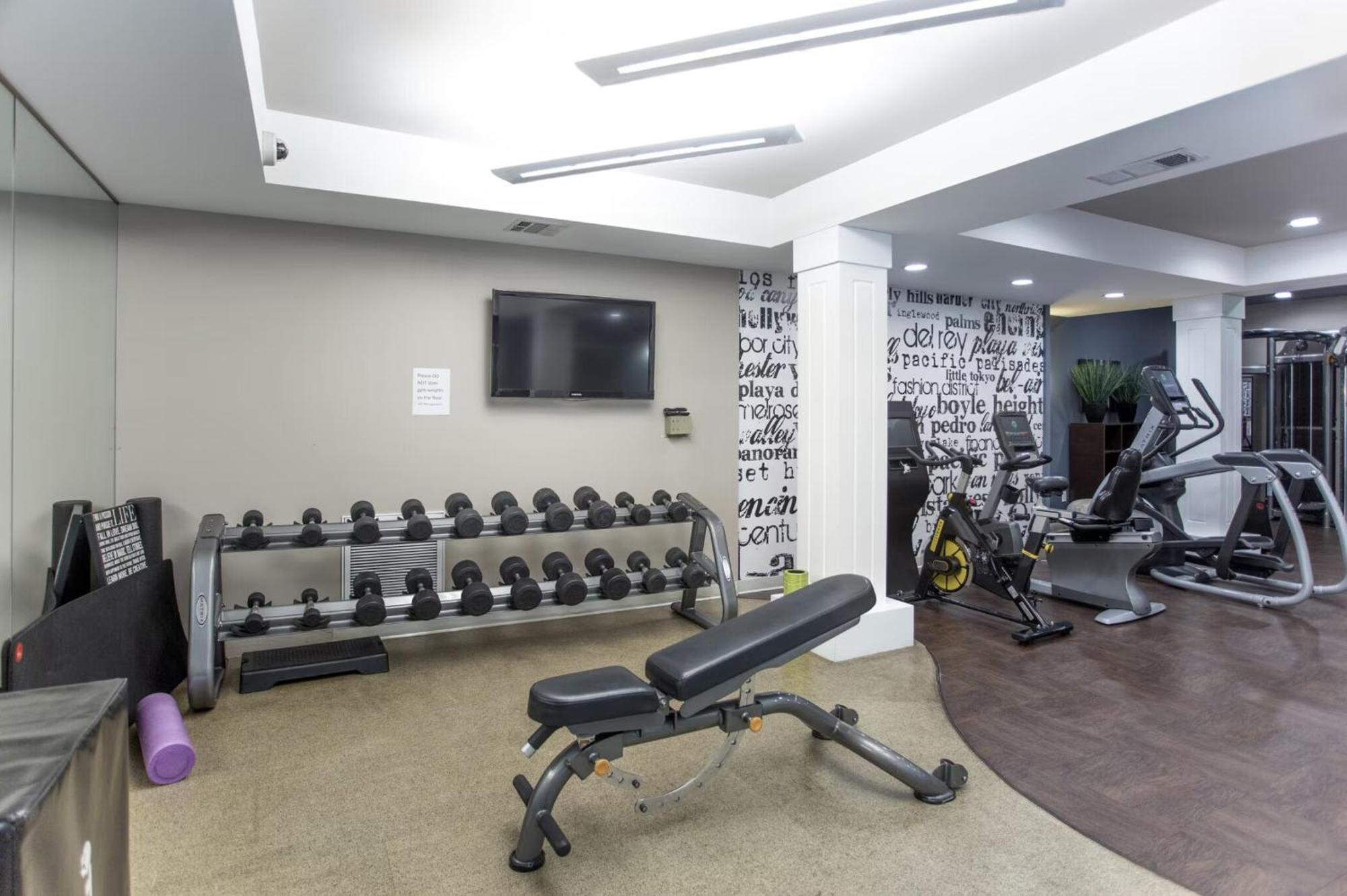 Beverly Hills Chic 2 Bed 2Bath With Patio And Parking 309 Los Angeles Esterno foto